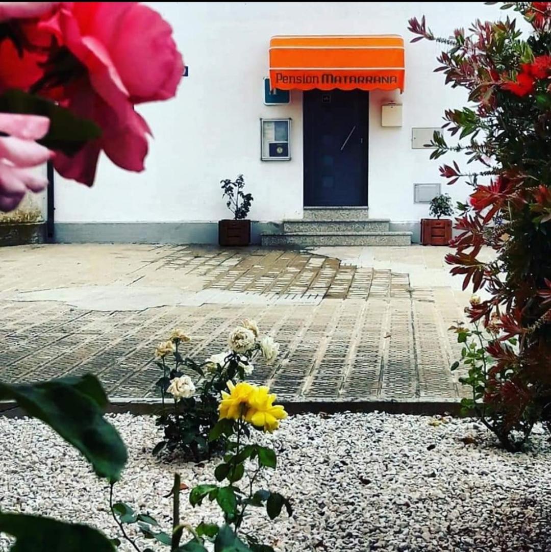 Pension Matarrana Fayon Exterior photo